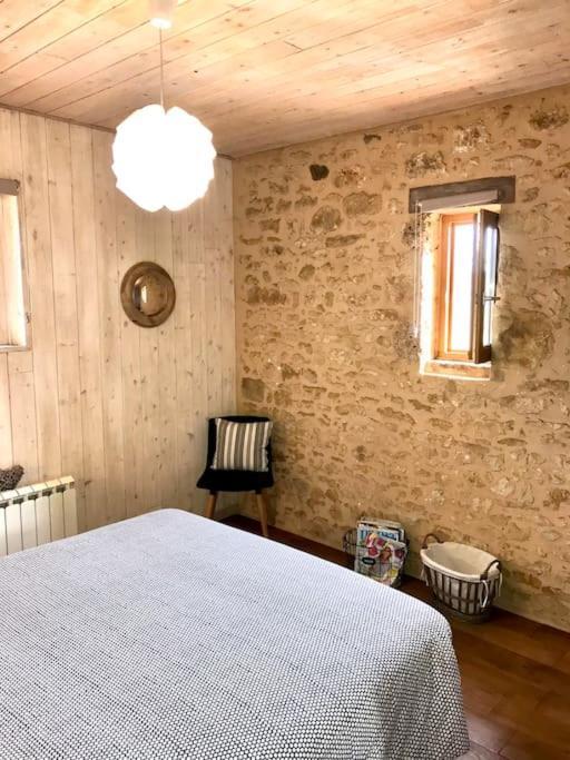 « Le Vieux Hangar » Gite A La Ferme Truffe ภายนอก รูปภาพ